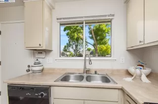 Photo #5: 41065335 Listing 