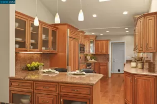 Photo #6: 41065346 Listing