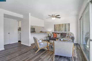 Photo #4: 41065460 Listing