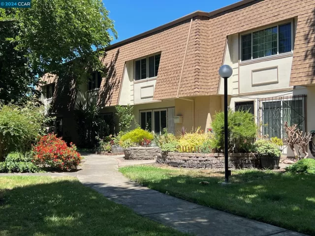 MLS: 41065483 Condo For Sale