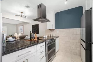 Photo #2: 41065570 Listing