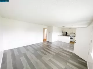 Photo #6: 41065666 Listing