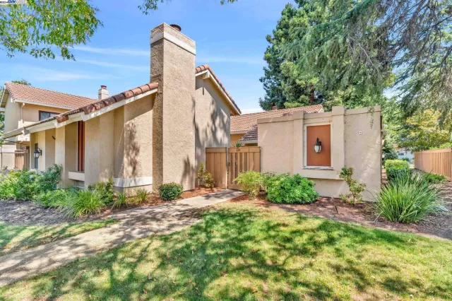 MLS: 41065809 Condo For Sale