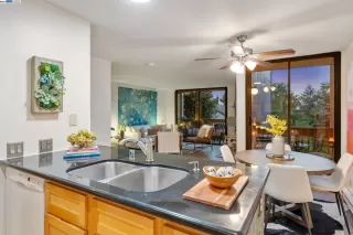 Photo #5: 41065900 Listing 