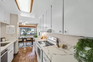 Photo #3: 41065911 Listing 