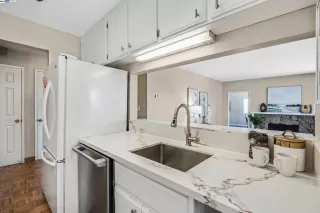 Photo #5: 41065911 Listing 