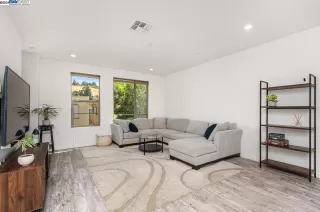 Photo #5: 41065956 Listing 