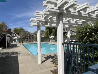 Photo #4: 41065982 Listing 