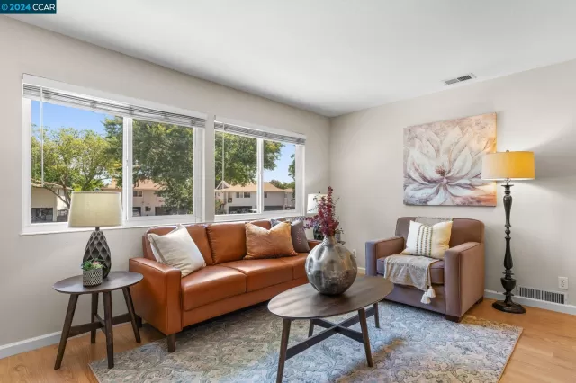 MLS: 41066119 Condo For Sale