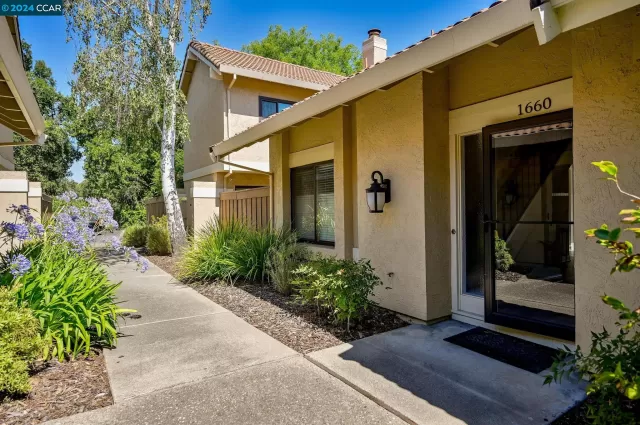 MLS: 41066135 Condo For Sale