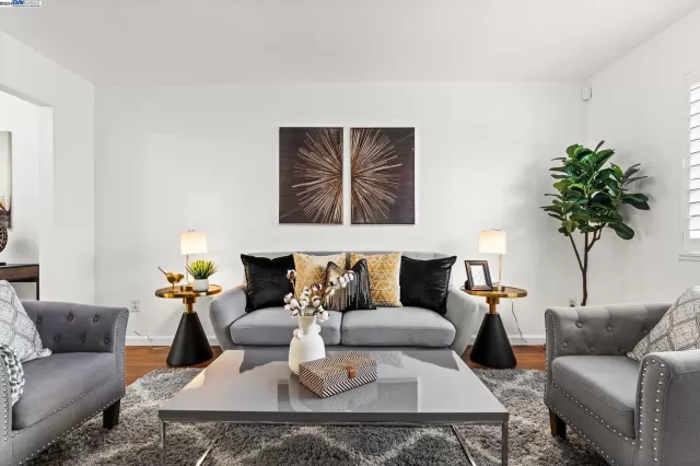 MLS: 41066171 Condo For Sale