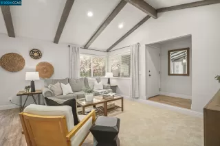 Photo #5: 41066176 Listing