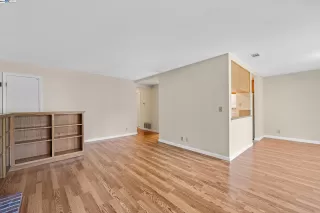 Photo #5: 41066186 Listing 