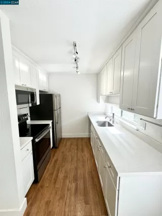 Photo #5: 41066190 Listing 