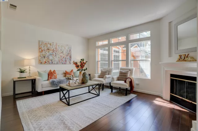 MLS: 41066360 Condo For Sale