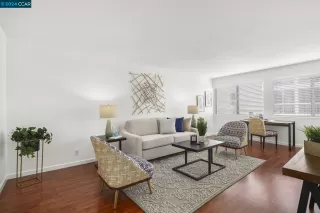 Photo #5: 41066532 Listing 