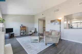 Photo #1: 41066569 Listing