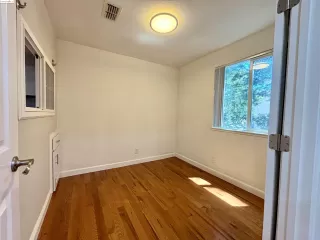 Photo #3: 41066600 Listing