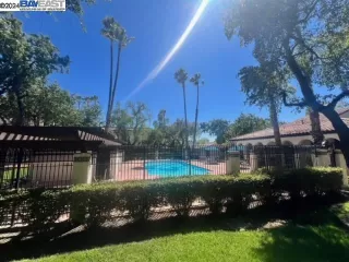 Photo #2: 41066719 Listing