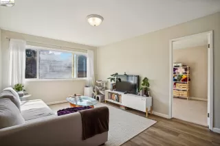 Photo #4: 41066762 Listing 