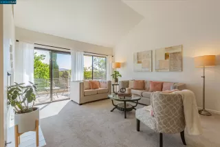 Photo #3: 41066803 Listing