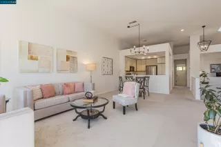 Photo #5: 41066803 Listing