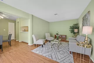 More Details about MLS # 41066822 : 3405 NORTON WAY # 2