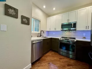 Photo #5: 41066878 Listing