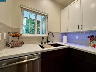 Photo #6: 41066878 Listing