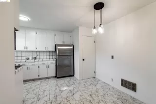 Photo #5: 41066885 Listing 