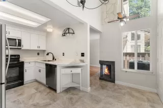 Photo #6: 41066890 Listing