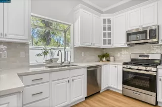 Photo #5: 41066934 Listing