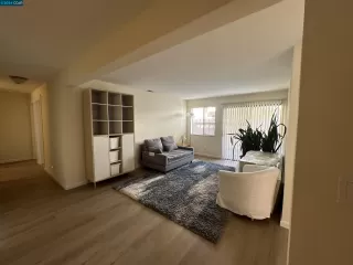 Photo #2: 41066951 Listing