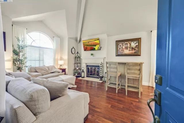 MLS: 41067003 Condo For Sale