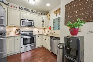 Photo #5: 41067003 Listing