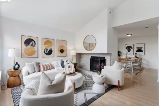 Photo #2: 41067012 Listing