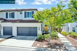 More Details about MLS # 41067049 : 318 KARELIAN ST
