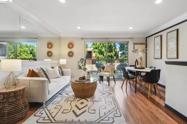MLS: 41067247 Condo For Sale