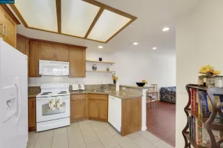 Photo #5: 41067263 Listing