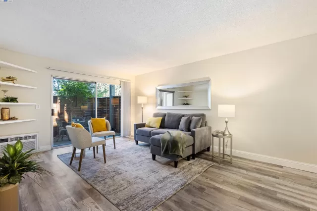 MLS: 41067264 Condo For Sale