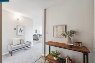 Photo #2: 41067378 Listing