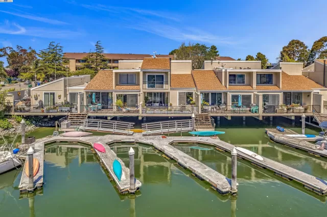 MLS: 41067386 Condo For Sale