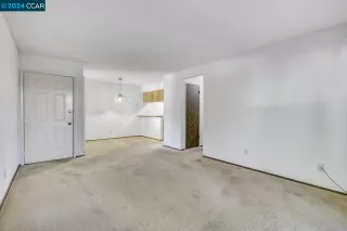 Photo #3: 41067402 Listing