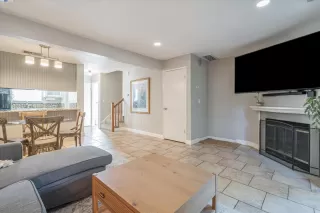 Photo #2: 41067408 Listing