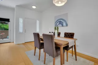 Photo #6: 41067500 Listing