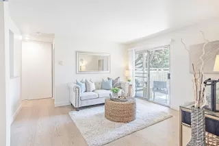 Photo #1: 41067633 Listing 