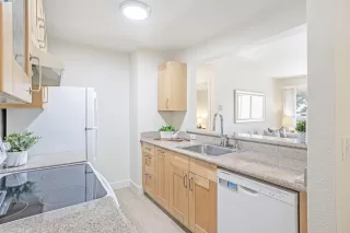 Photo #5: 41067633 Listing 