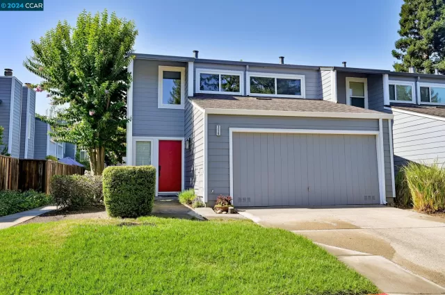 MLS: 41067723 Condo For Sale