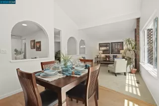 Photo #4: 41067760 Listing