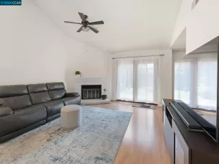 Photo #3: 41067789 Listing 